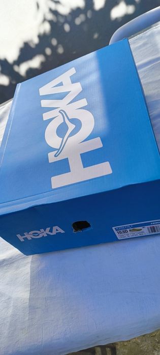 Vând pantofi sport HOKA MAFATEX