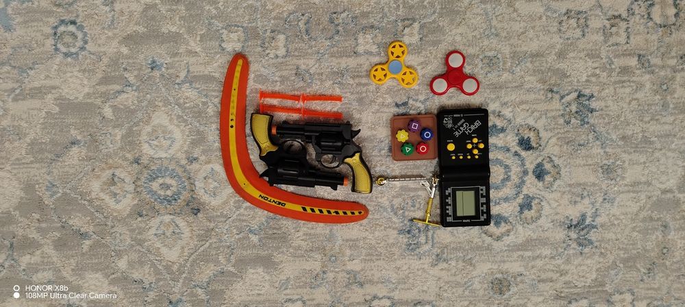 Игрушки б/у одним лотом, недорого