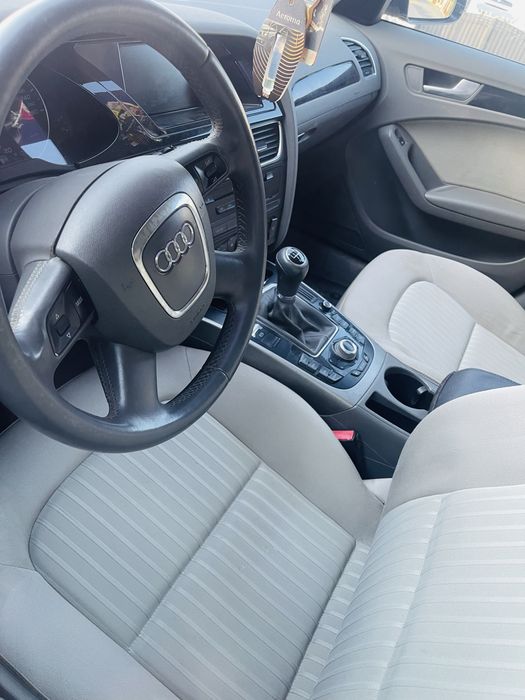 Vand audi a4 b8.