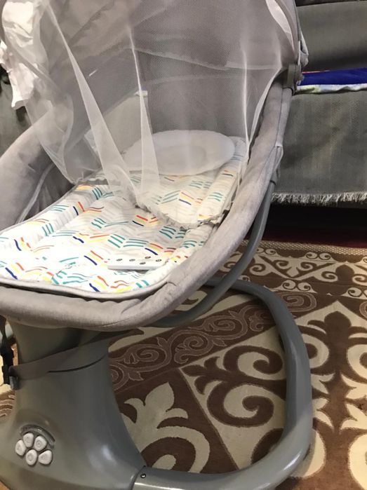 Электрический качеля