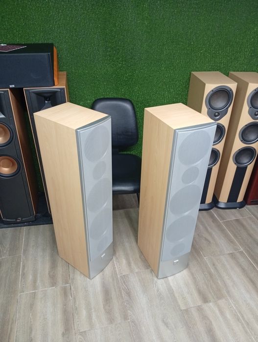 Тонколони CANTON Le-190