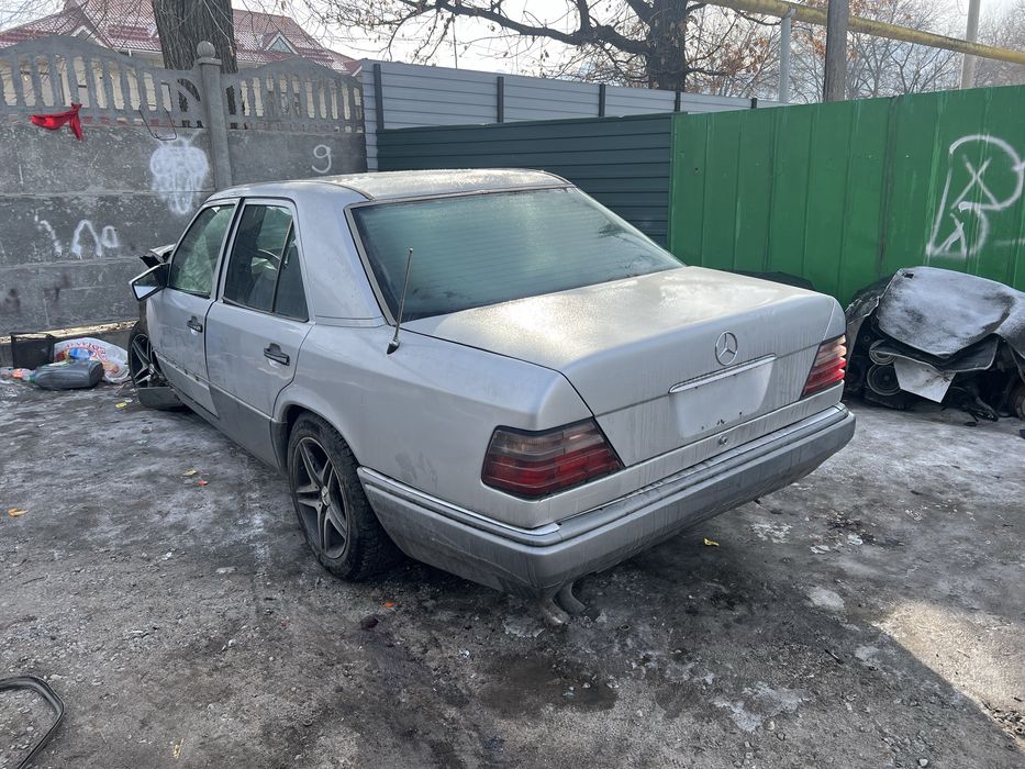 Разбор мерседес 124