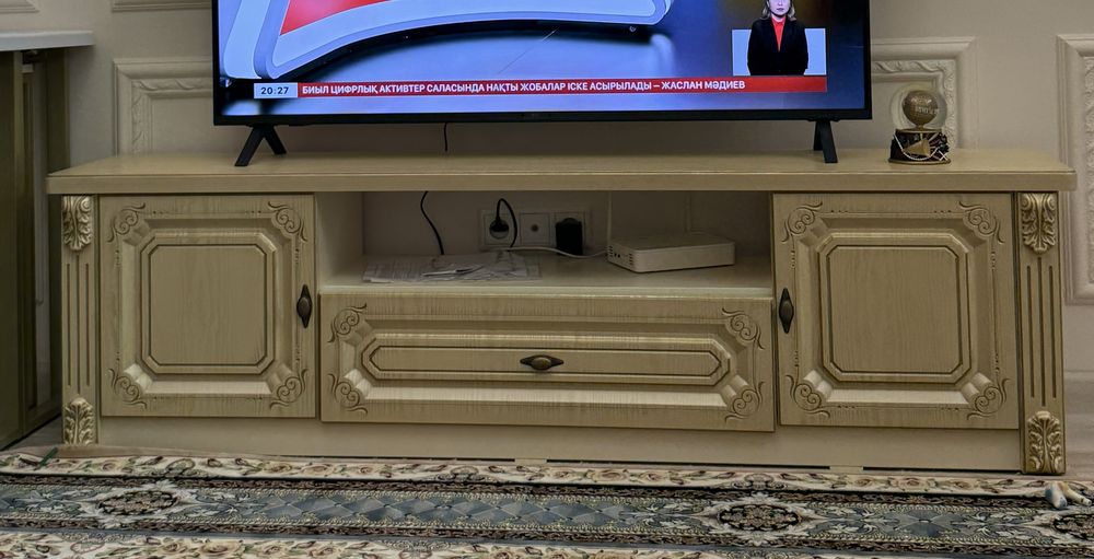 Тумба под телевизор