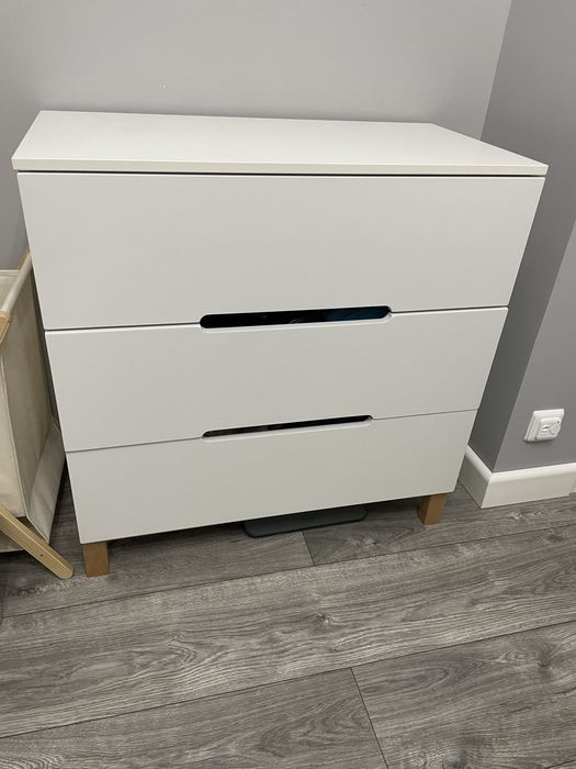 Продам детский пеленальный столик