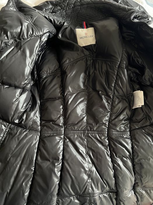 Moncler-размер 4. Уникален модел