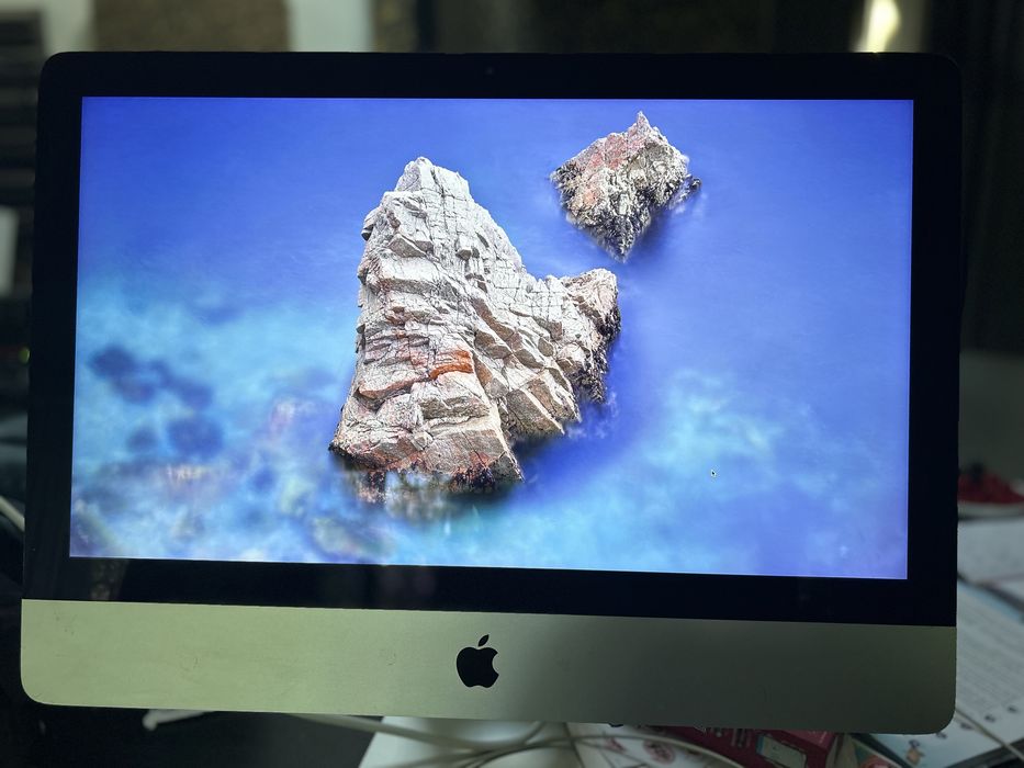 iMac , retina 4k, 21,5 inch, 2017, procesor 3 GHz, intel core i5