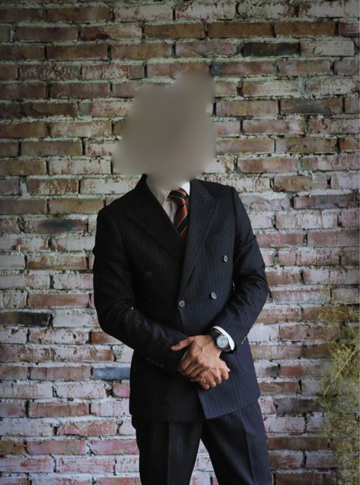 Двубортный костюм SHOQAN