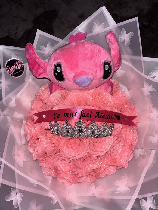 Trandafiri cu sclipici ai stitch la cele maj bune preturi!
