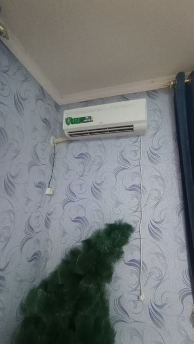 Yangi konditsioner sotiladi