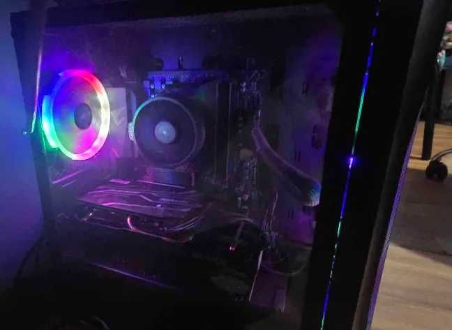 PC Gaming Ryzen 5 5600x Radeon rx 6600