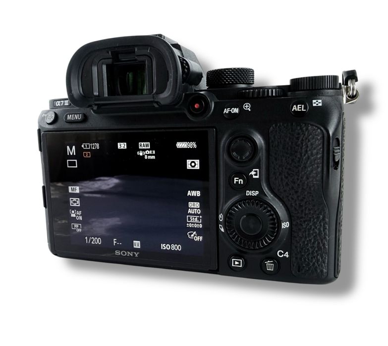 Фотоапарат Sony A7 III ILCE-7M3 Перфектен! Гаранция!