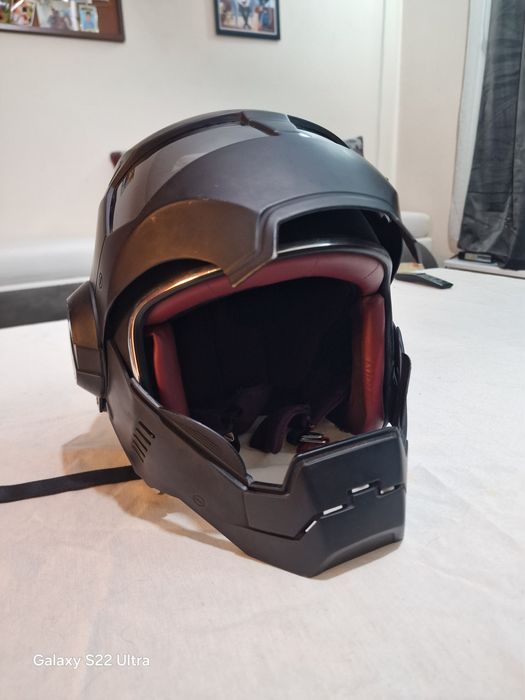 Каска тип Железен човек