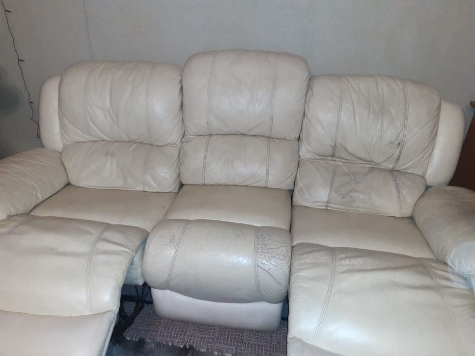 Продам кожаный уголок