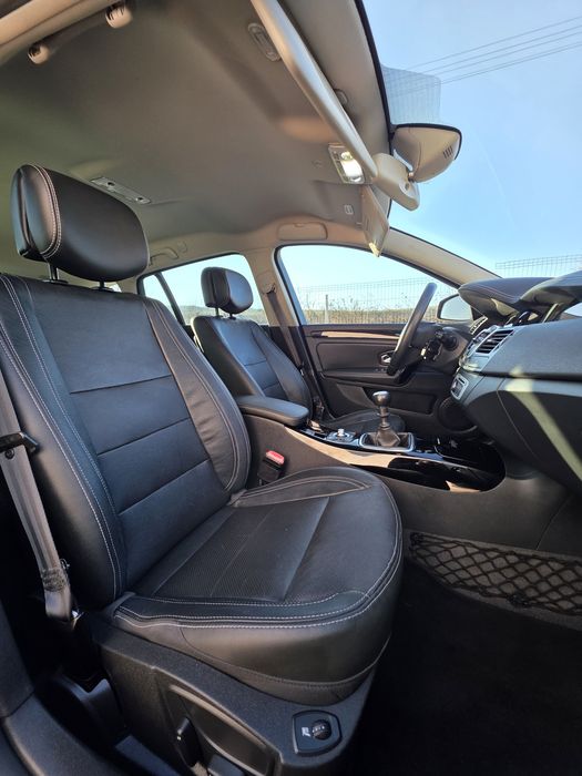 Renault Laguna / Initiale Paris / GT / Bose / R-Link / Piele / Led / X