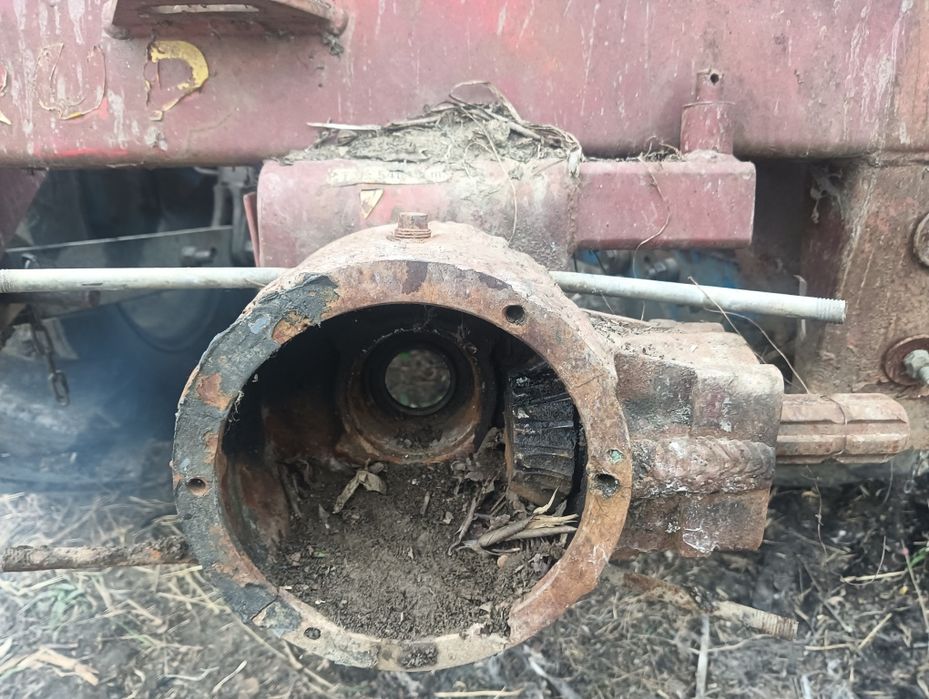 Vând cositoare rotativa taarup