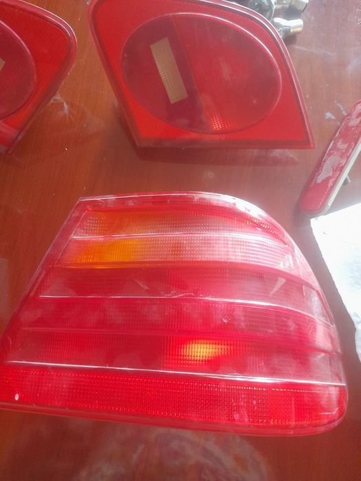 Mercedes-Benz 2110 Farasi