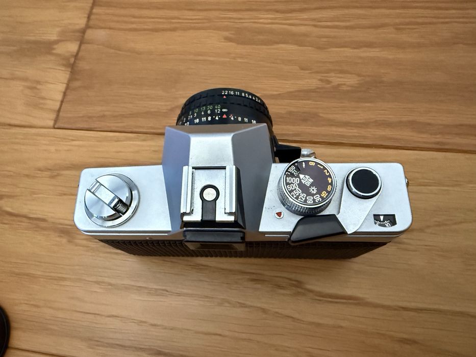 Ретро фотоапарат Praktica MTL3 със светкавица Soltron