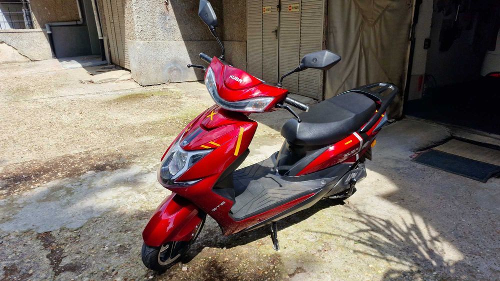 Електрически скутер червен  модел Kuba GT5  2000W  регистриран в КАТ.