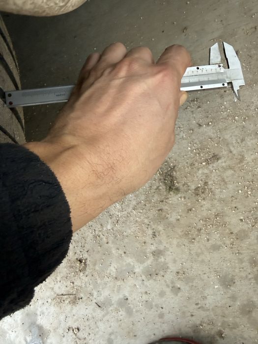 235 35 20 Пирели Tesla