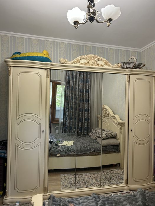 Спальный гарнитур