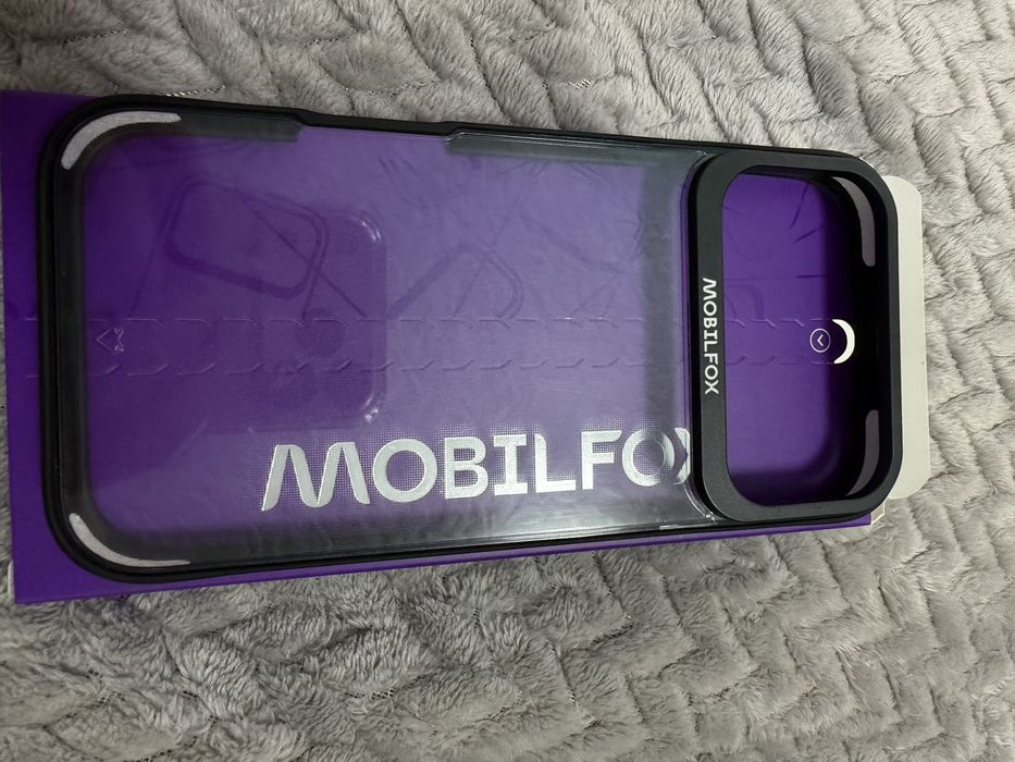 Калъфи за IPhone 17 Pro Max Mobilfox