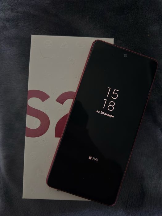 Продам Samsung S20 FE 6/128