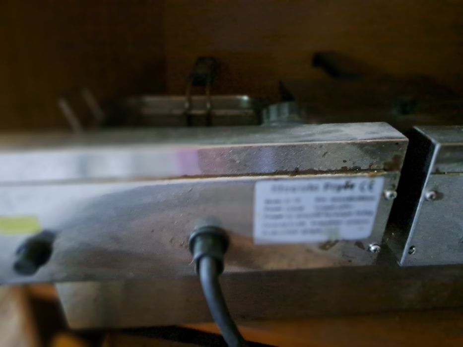 Фритюрник двоен на ток