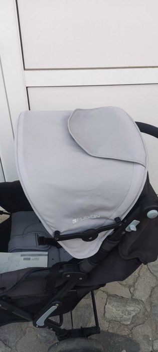 Двойна бебешка количка