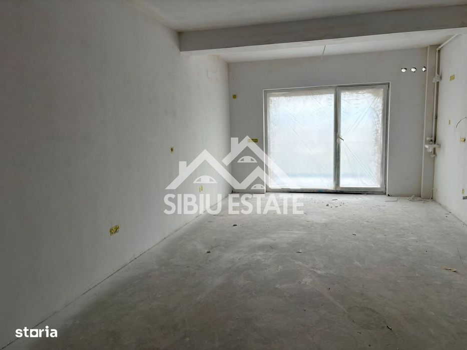 Apartament 2 camere, 54 mp + balcon 6 mp,la 10 min de centrul Sibiului
