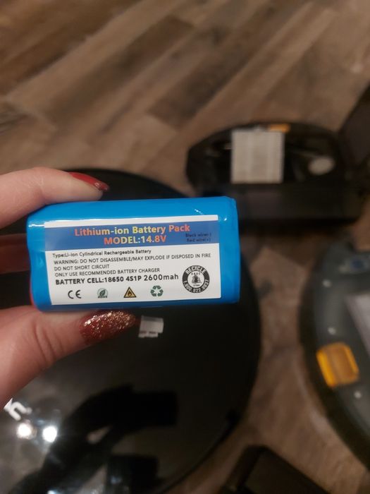 V-TAC Смарт прохосмукачка/робот с нова батерия