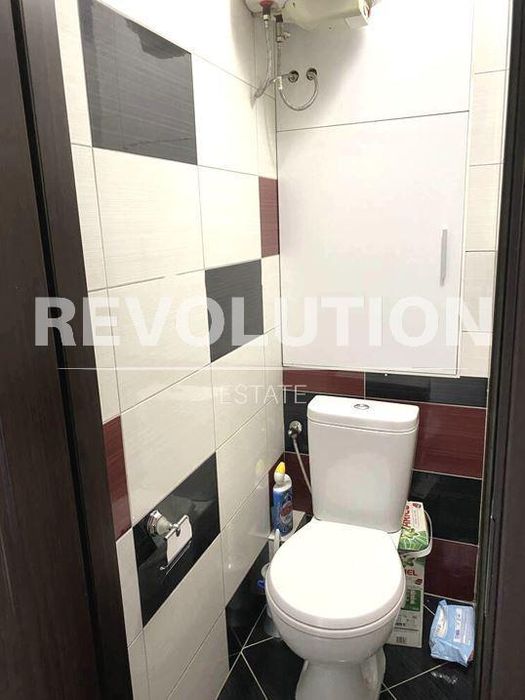 Дава се под наем Тристаен апартамент в Варна, Левски - 90 кв.м за 700 € - Снимка #10