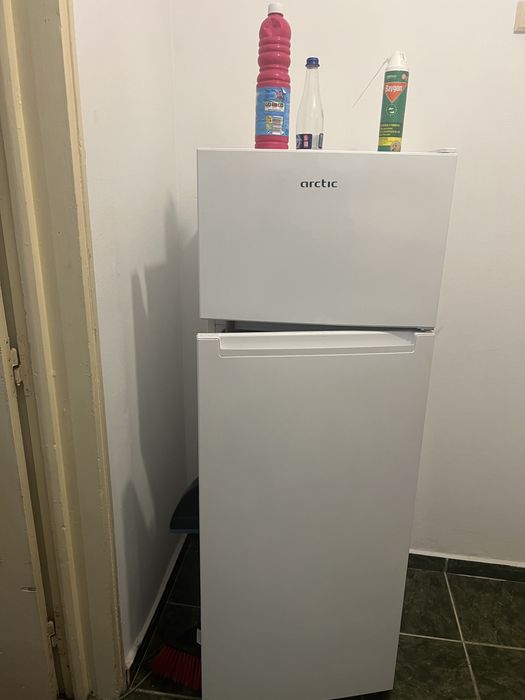 Inchiriez garsoniera pe termen lung! Detalii la telefon!!