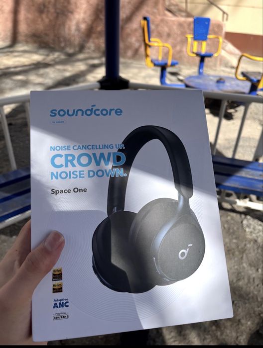 Наушник Soundcore Space One черный