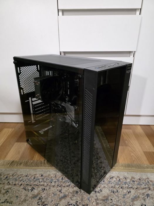 Ryzen 7 3700X. Asrock X570