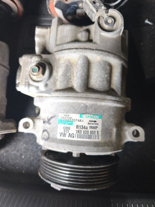 Compresor climă AC 1.9 tdi / 2.0 tdi Volkswagen Passat B6 / Golf 5 / Octavia 2 / Seat Leon / Audi A3 / Touran/ Eos