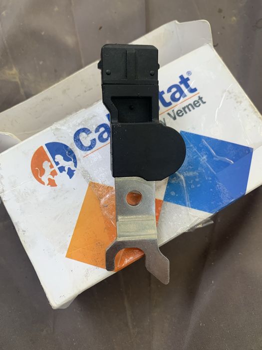 Датчик Опел 1.8 16 Калапана