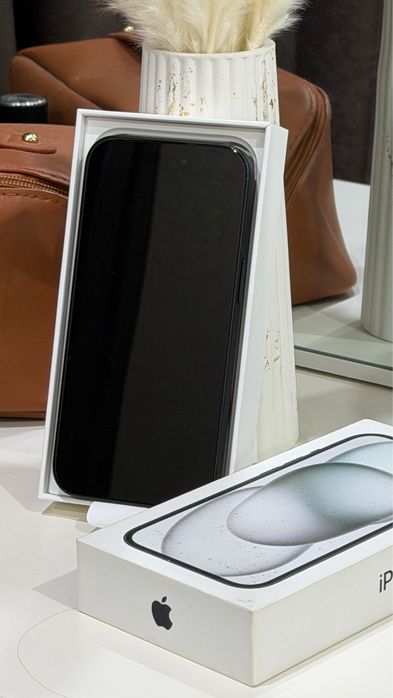 Продам Iphone 15 128гб