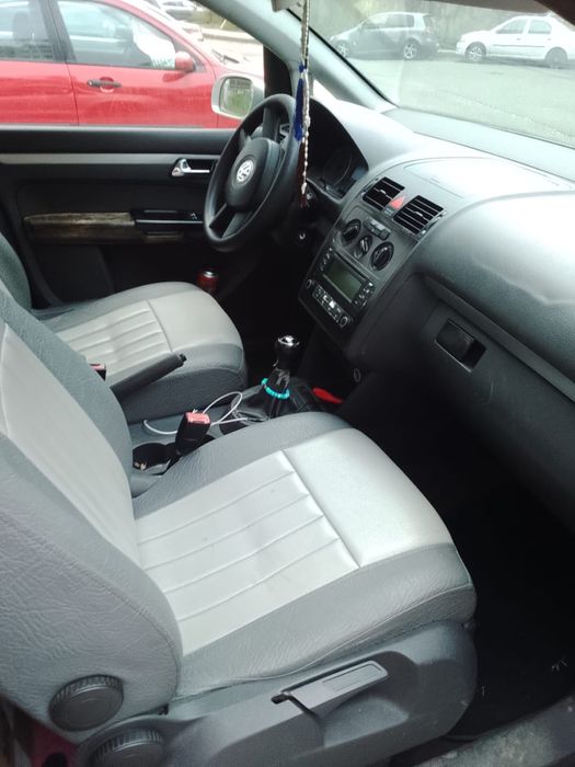 De vanzare vw touran