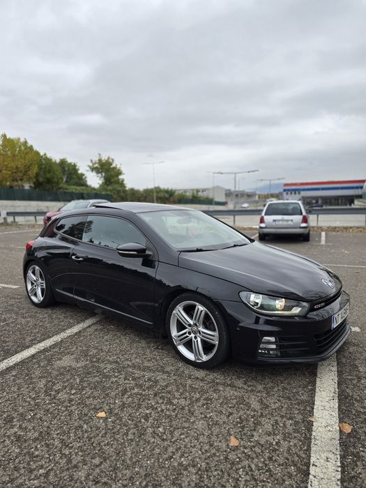Vand Scirocco 2.0 TSI DSG 260cp