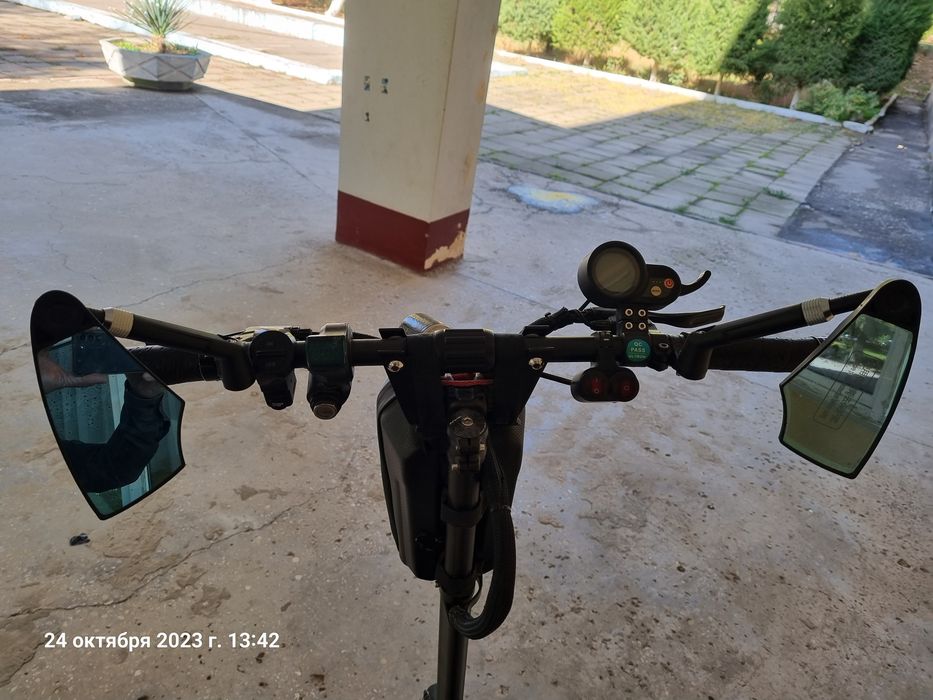 Продам скутер электрический