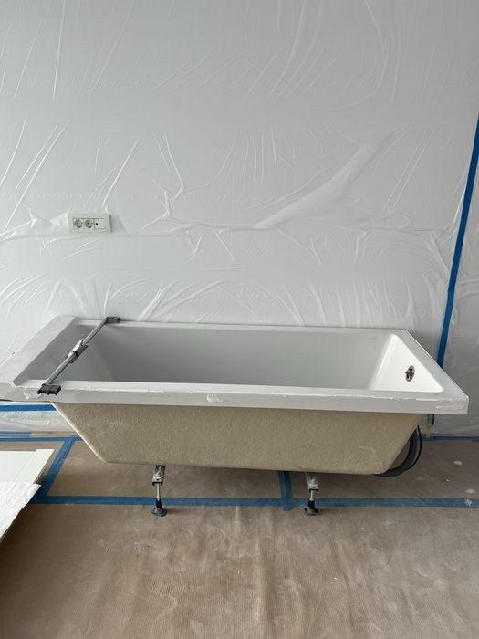 Cadă acrilică 170 x 70 cm – nouă