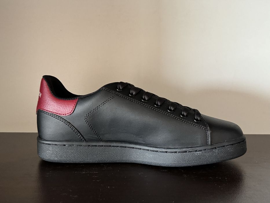 Trussardi Logo Stars 41номер 26см Стелка Нови с Кутия