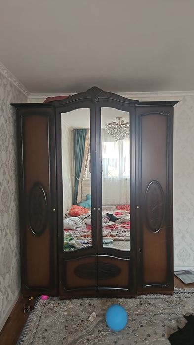 Гарнитур жаксы жағдайда