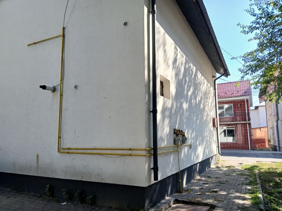 Spatiu comercial+apartament