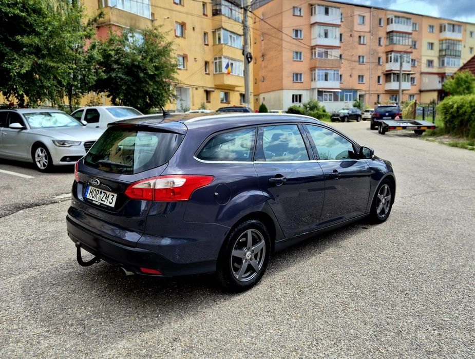 FORD Focus 2013 — imagine 4