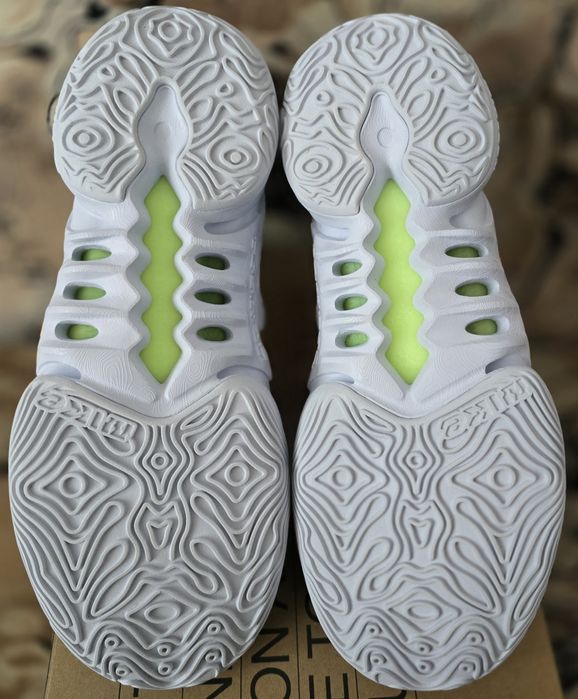 Nike Cosmic Unity 2 originali, marimea 42 (26.5 cm)