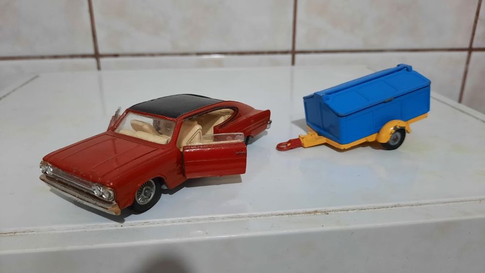 Macheta metalica corgi toys