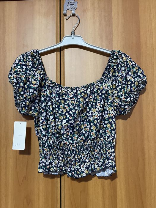 Diverse bluze Stradivarius alba LcWaikiki galbena top floricele S