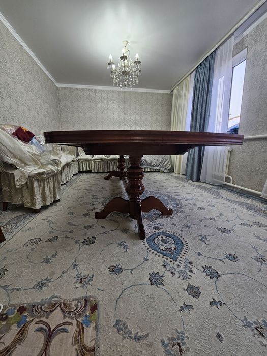 Стол и Стуляа очен хороший