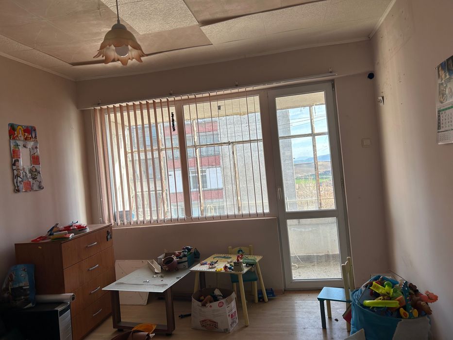 Продава се Двустаен апартамент в Бобов дол - 67 кв.м за 195 €/кв.м - Снимка #1